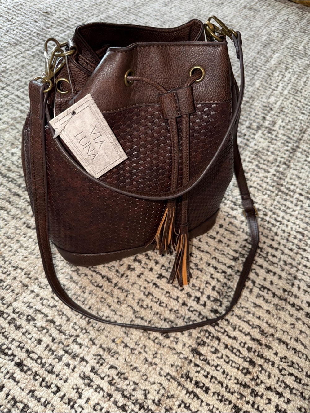 Woven crossbody bucket Bag